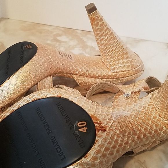 Luciano‎ Barachini Gold Snakeskin Sandals Sz 40 - Picture 4 of 8